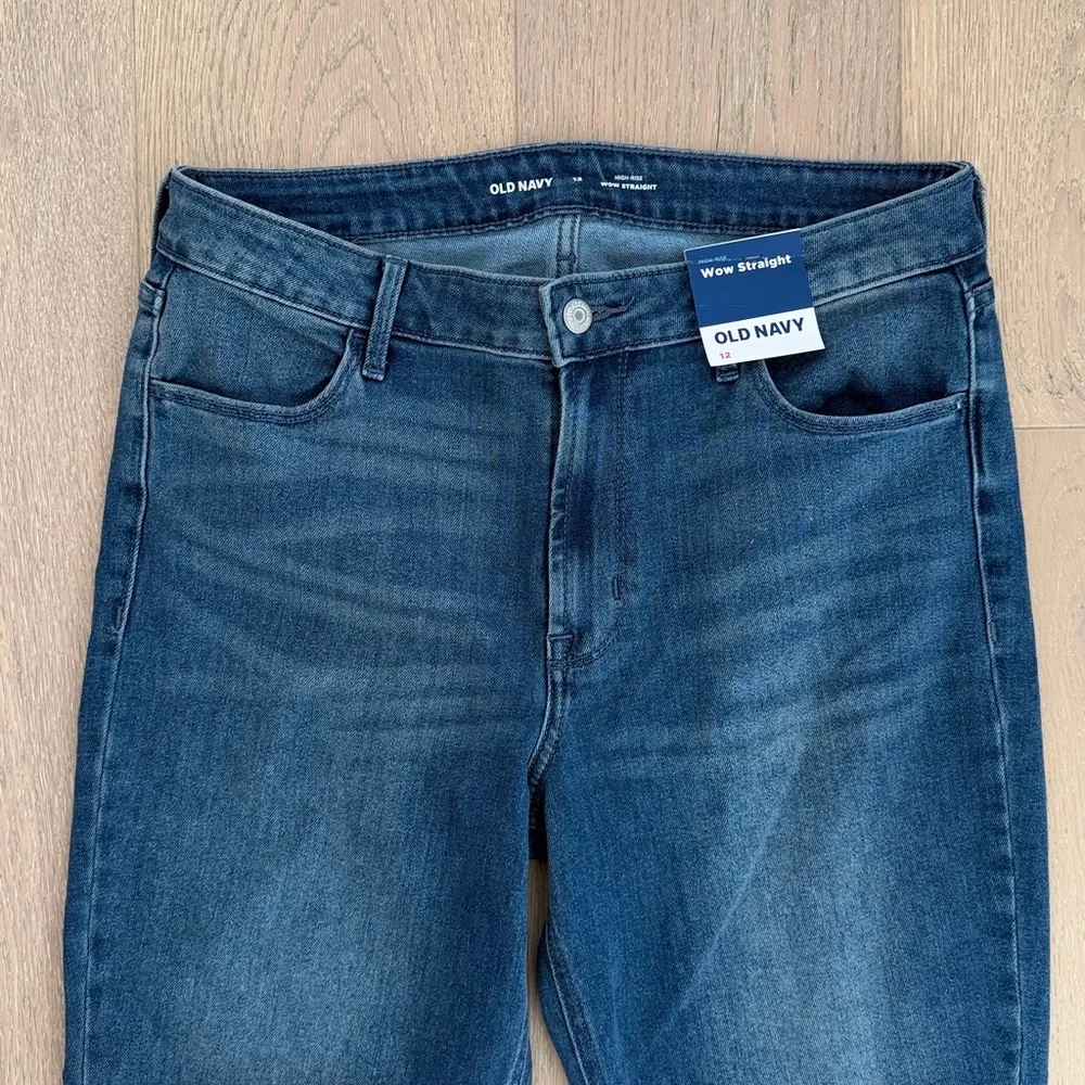 Old Navy High-Waisted Wow Straight Ankle Jeans
